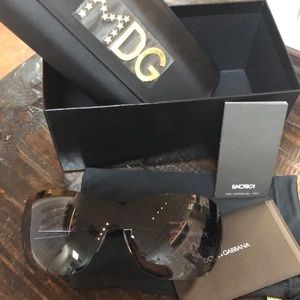 Dolce and Gabbana Madonna Suns NWT LIMITED EDITION